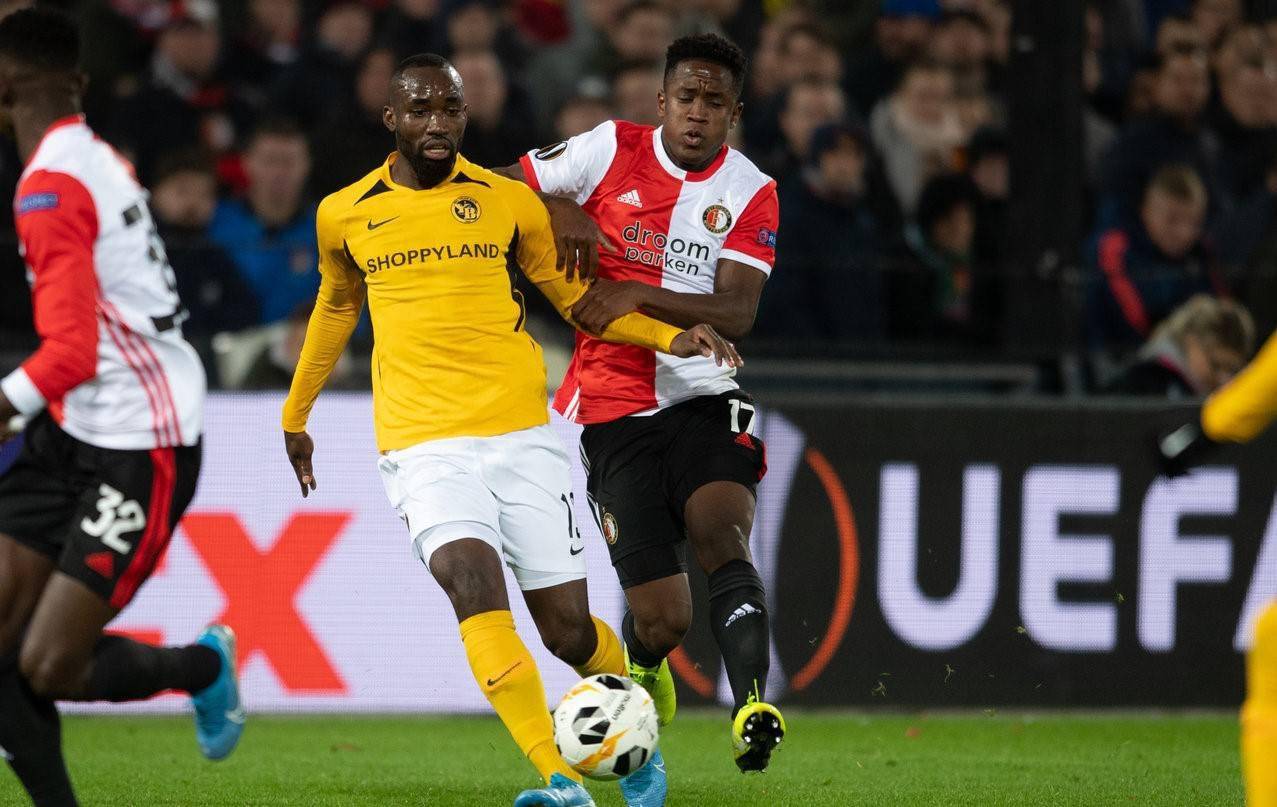 通过出色的 通过出色的